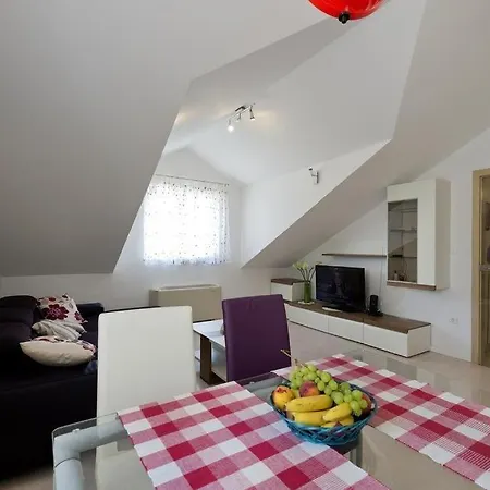 4th Floor Nest Apartment