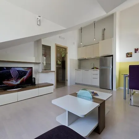 4th Floor Nest Apartment